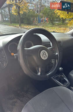 Универсал Volkswagen Golf 2003 в  фото 10 Универсал Volkswagen Golf 2003 в