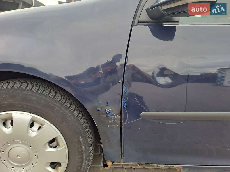 Хэтчбек Volkswagen Golf 2005 в Ирпене фото 6 Хэтчбек Volkswagen Golf 2005 в Ирпене