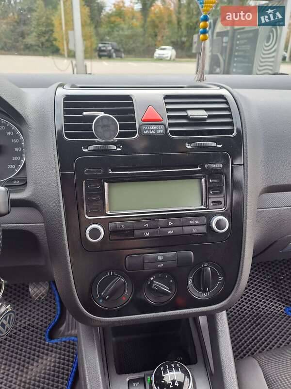 Хэтчбек Volkswagen Golf 2005 в Ирпене фото 18 Хэтчбек Volkswagen Golf 2005 в Ирпене