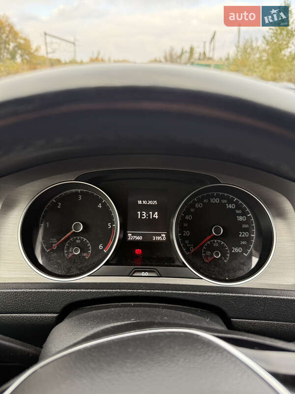 Универсал Volkswagen Golf 2015 в Борисполе
