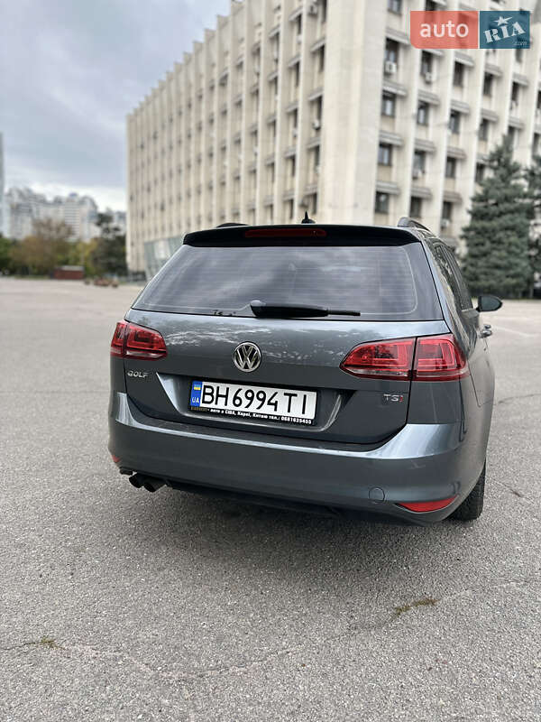 Универсал Volkswagen Golf 2015 в Одессе
