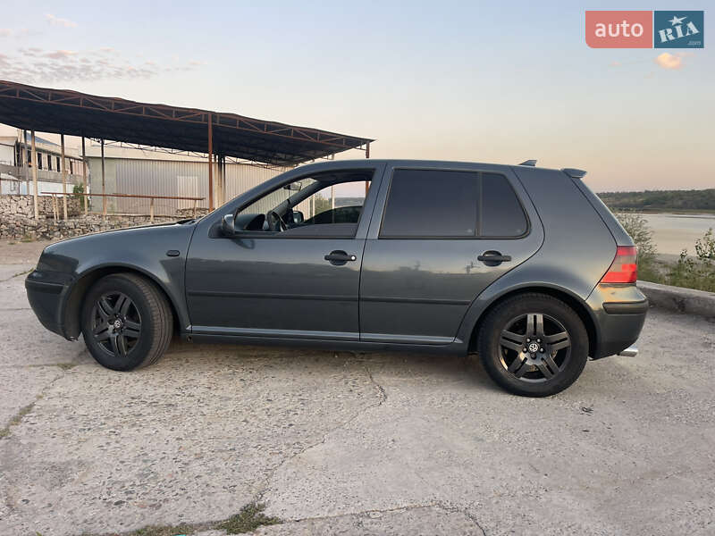Хэтчбек Volkswagen Golf 1998 в Запорожье фото 5 Хэтчбек Volkswagen Golf 1998 в Запорожье