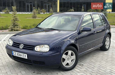 Хэтчбек Volkswagen Golf 2000 в Черновцах