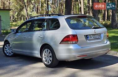 Универсал Volkswagen Golf 2011 в 