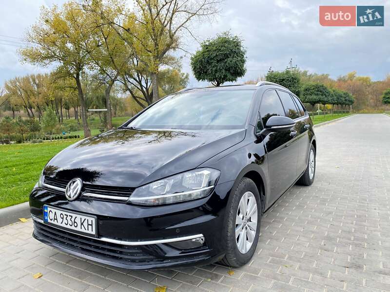 Универсал Volkswagen Golf 2018 в Умани