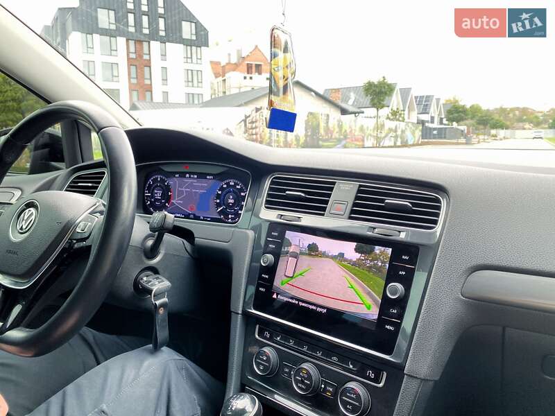 Универсал Volkswagen Golf 2018 в Умани