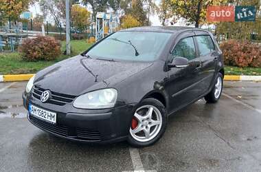 Хэтчбек Volkswagen Golf 2003 в Буче