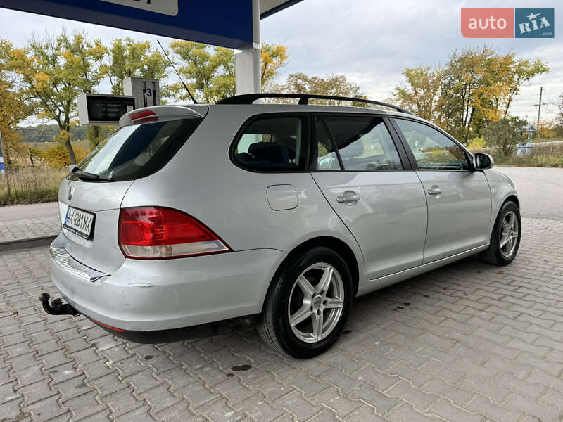 Универсал Volkswagen Golf 2009 в Сокирянах
