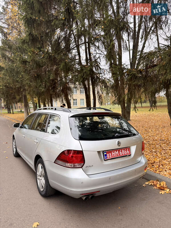 Универсал Volkswagen Golf 2009 в Сумах