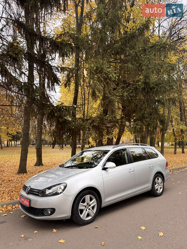 Универсал Volkswagen Golf 2009 в Сумах