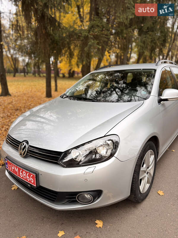Универсал Volkswagen Golf 2009 в Сумах