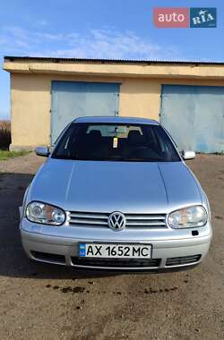 Хэтчбек Volkswagen Golf 2003 в Краматорске