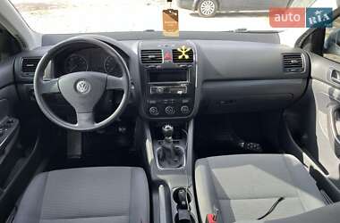 Универсал Volkswagen Golf 2009 в 
