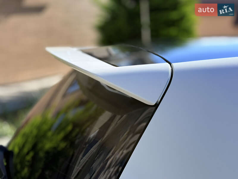 Хэтчбек Volkswagen Golf 2011 в Одессе