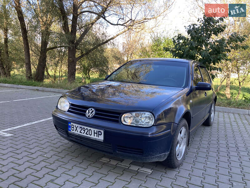 Volkswagen Golf 2002