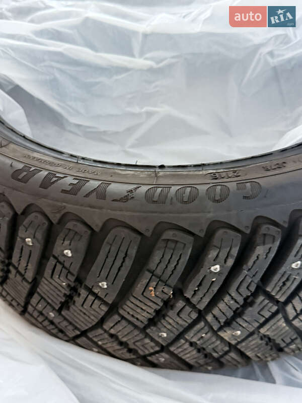 Хэтчбек Volkswagen Golf 2011 в Одессе