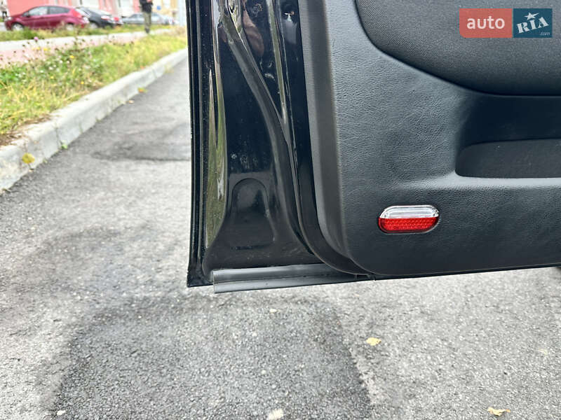 Хетчбек Volkswagen Golf 2003 в Вінниці