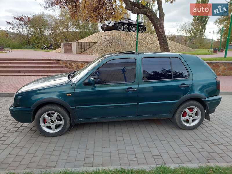 Volkswagen Golf 1998