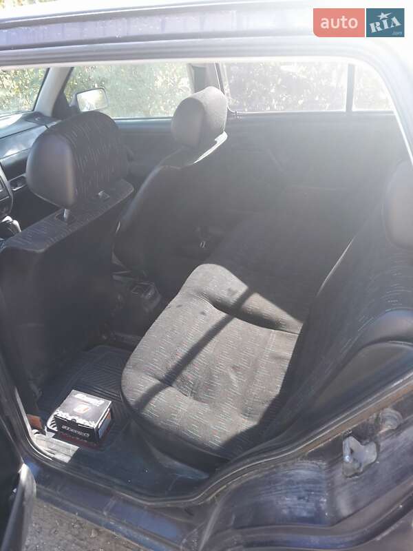 Хэтчбек Volkswagen Golf 1997 в Черновцах