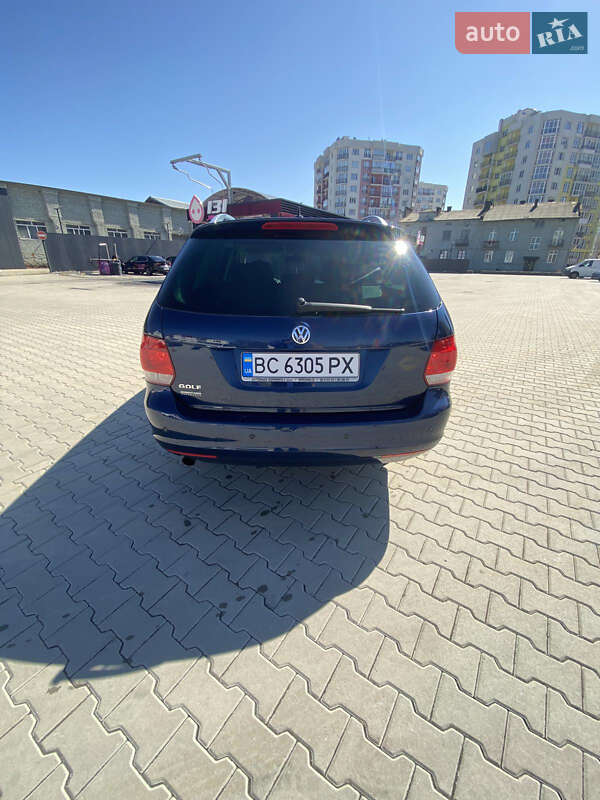 Универсал Volkswagen Golf 2011 в Львове