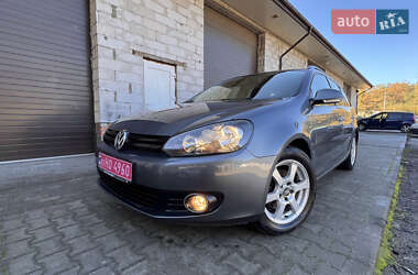 Универсал Volkswagen Golf 2010 в 