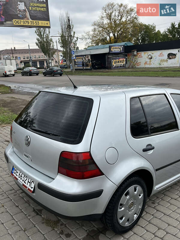 Хэтчбек Volkswagen Golf 2000 в Николаеве
