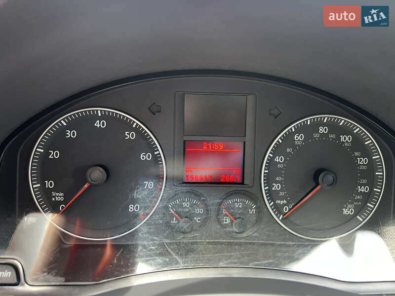 Хэтчбек Volkswagen Golf 2005 в Киеве фото 9 Хэтчбек Volkswagen Golf 2005 в Киеве