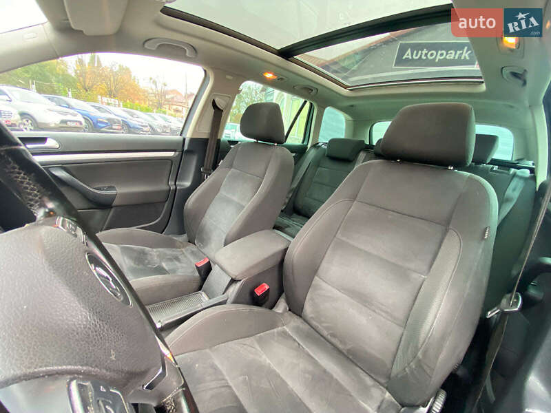 Універсал Volkswagen Golf 2011 в Вінниці