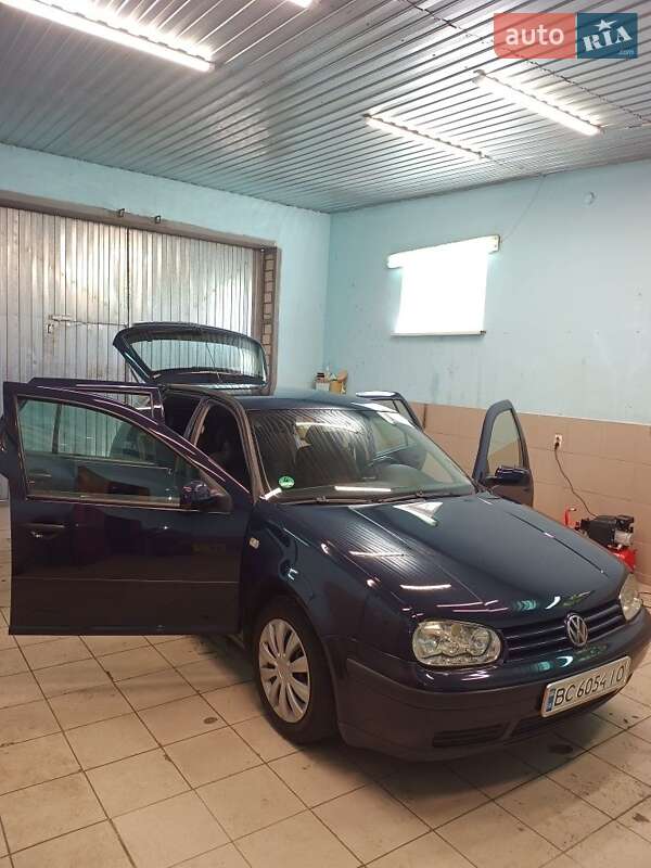 Универсал Volkswagen Golf 2002 в Житомире