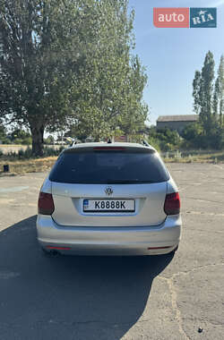 Универсал Volkswagen Golf 2009 в 