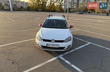 Универсал Volkswagen Golf 2015 в 