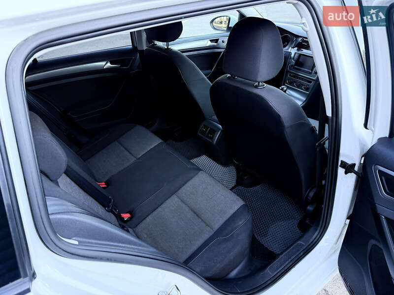 Универсал Volkswagen Golf 2014 в Львове фото 15 Универсал Volkswagen Golf 2014 в Львове