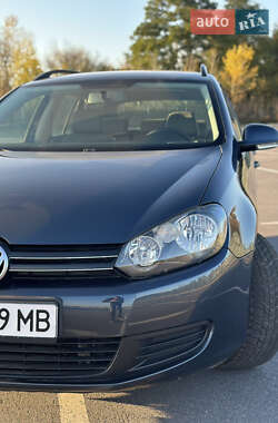 Универсал Volkswagen Golf 2010 в Виннице
