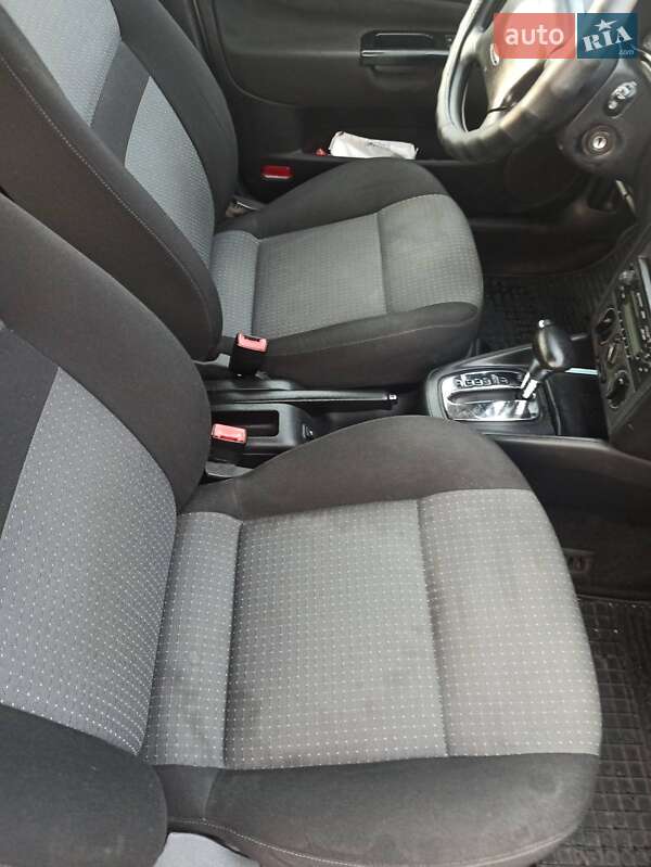 Хетчбек Volkswagen Golf 2003 в Черкасах фото 14 Хетчбек Volkswagen Golf 2003 в Черкасах