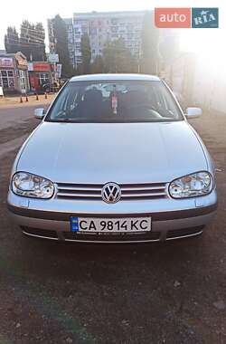 Хэтчбек Volkswagen Golf 2003 в Черкассах