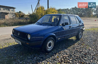 Хэтчбек Volkswagen Golf 1986 в  Хэтчбек Volkswagen Golf 1986 в