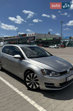 Хетчбек Volkswagen Golf 2014 в Софіївській Борщагівці
