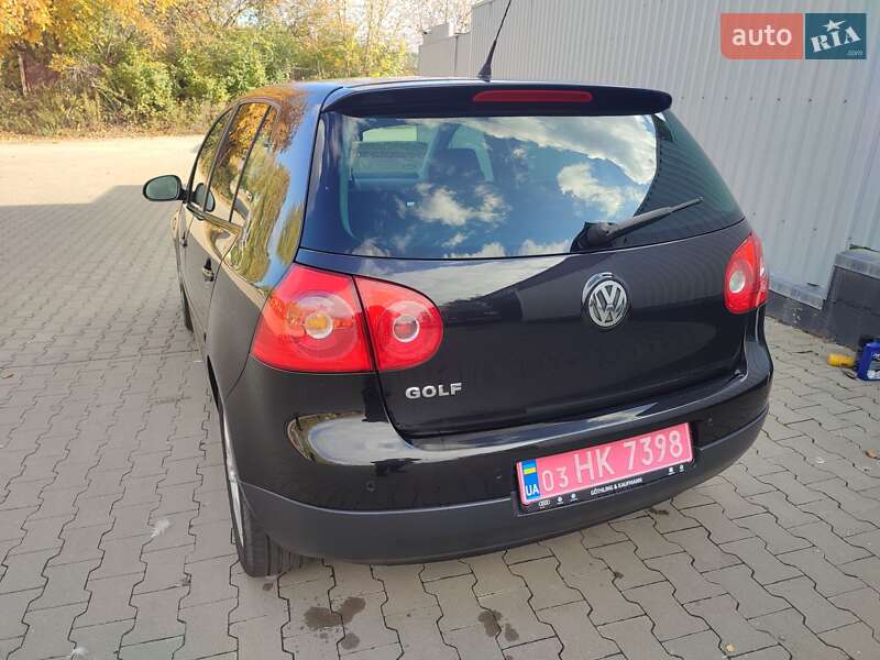 Хэтчбек Volkswagen Golf 2008 в Белой Церкви