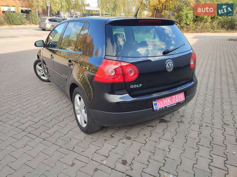 Хэтчбек Volkswagen Golf 2008 в Белой Церкви