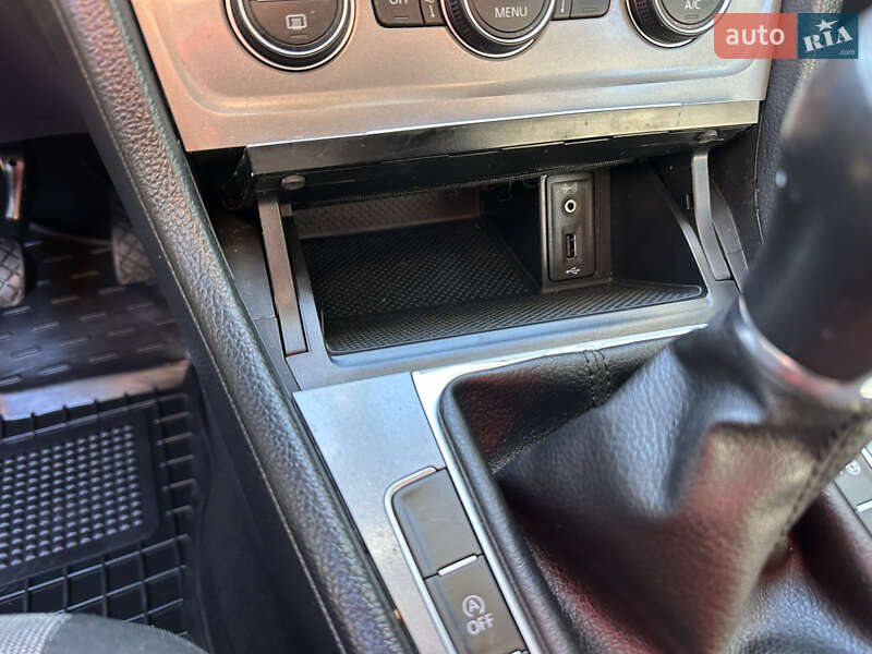 Универсал Volkswagen Golf 2015 в Лопатине фото 43 Универсал Volkswagen Golf 2015 в Лопатине