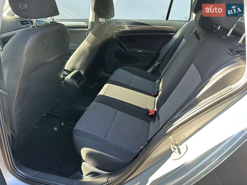 Универсал Volkswagen Golf 2015 в Лопатине фото 55 Универсал Volkswagen Golf 2015 в Лопатине