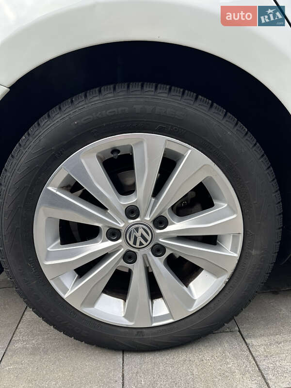 Универсал Volkswagen Golf 2016 в Киеве фото 21 Универсал Volkswagen Golf 2016 в Киеве