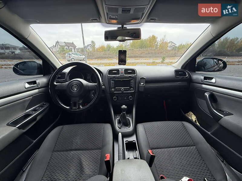 Универсал Volkswagen Golf 2011 в Киеве