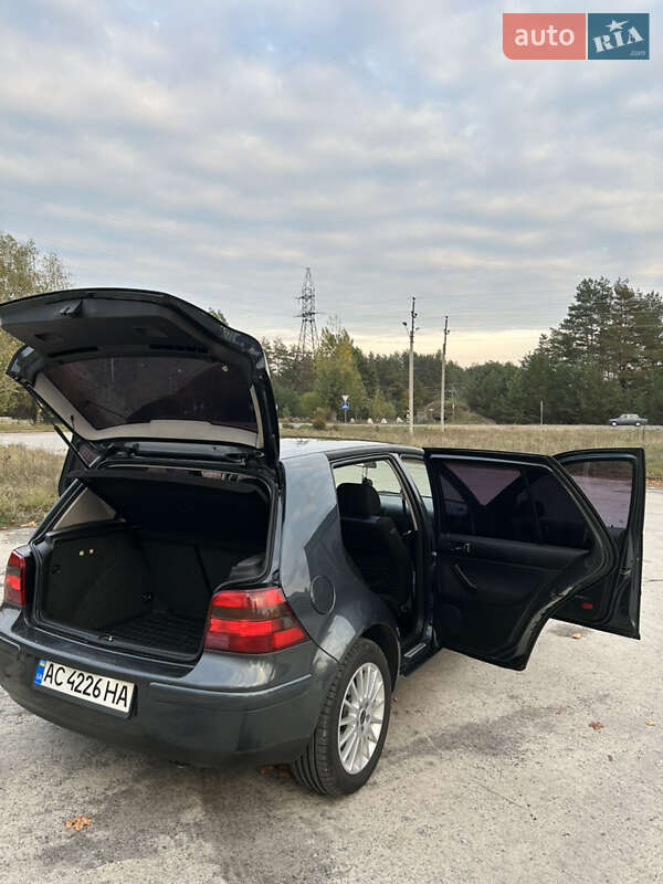 Хэтчбек Volkswagen Golf 2000 в Вараше фото 28 Хэтчбек Volkswagen Golf 2000 в Вараше