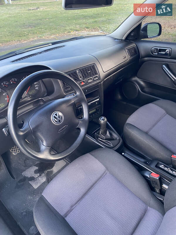 Хетчбек Volkswagen Golf 2002 в Кам'янському фото 7 Хетчбек Volkswagen Golf 2002 в Кам'янському
