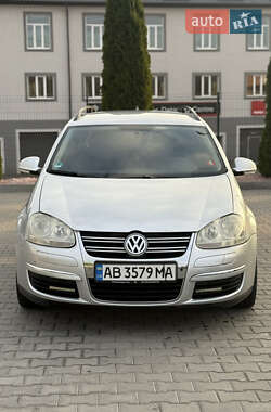 Універсал Volkswagen Golf 2009 в Вінниці