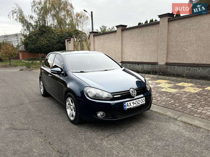 Хэтчбек Volkswagen Golf 2012 в Харькове