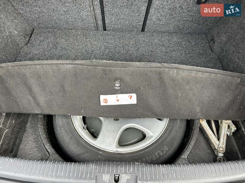 Хэтчбек Volkswagen Golf 2012 в Харькове