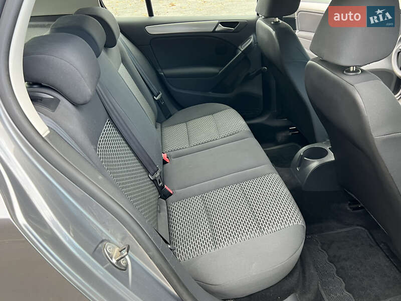 Хэтчбек Volkswagen Golf 2009 в Луцке фото 13 Хэтчбек Volkswagen Golf 2009 в Луцке