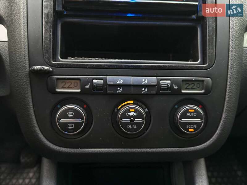 Хэтчбек Volkswagen Golf 2006 в Киеве фото 21 Хэтчбек Volkswagen Golf 2006 в Киеве